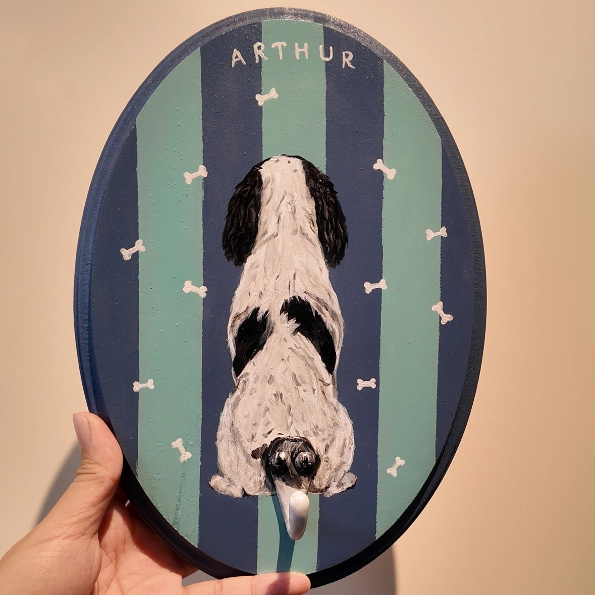 50% OFF🔥Custom Hand-Painted Pet Portrait Leash Hanger